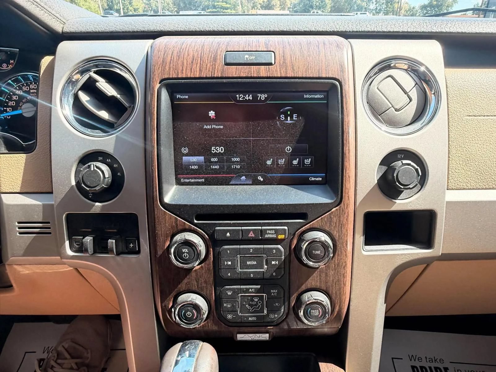 Used 2013 Ford F150 Lariat w/ Lariat Chrome Pkg AWD/4WD image 14