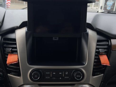 Used 2020 GMC Yukon XL Denali w/ Open Road Package image 44