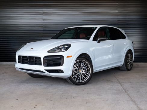Certified 2023 Porsche Cayenne Platinum Edition AWD/4WD image 1