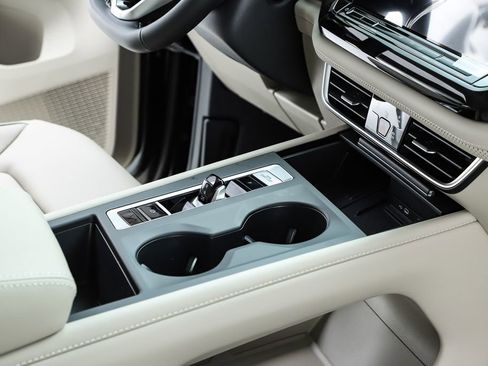 New 2026 Volkswagen Atlas SE image 70