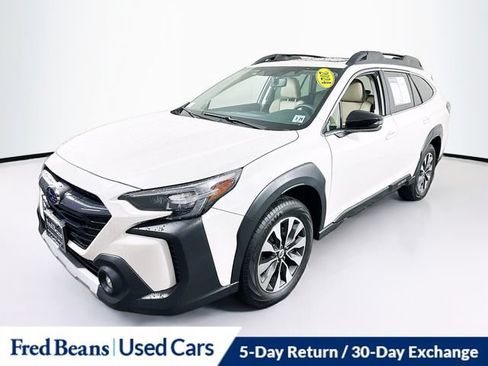 Used 2024 Subaru Outback Limited AWD/4WD image 5