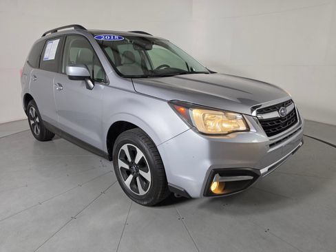 Used 2018 Subaru Forester 2.5i Premium AWD/4WD image 7