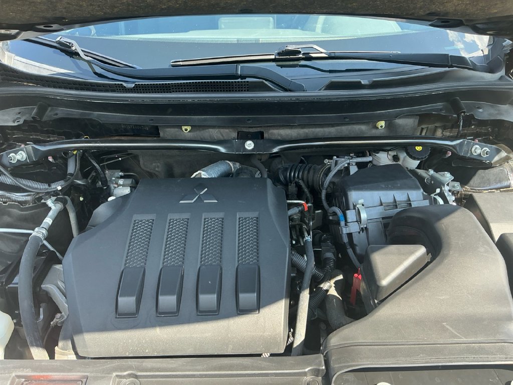 Used 2023 Mitsubishi Eclipse Cross LE AWD/4WD image 25