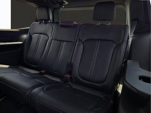 New 2026 Jeep Grand Wagoneer Limited AWD/4WD image 9