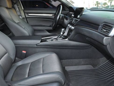 Used 2020 Honda Accord Sport image 16