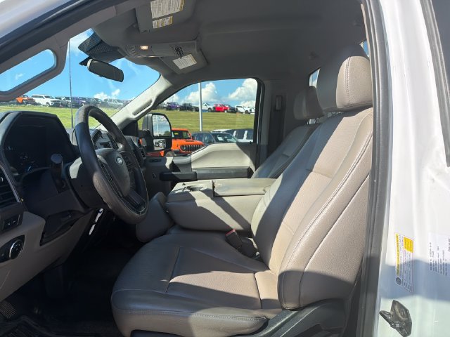 Used 2022 Ford F350 XL w/ Power Equipment Group AWD/4WD image 9