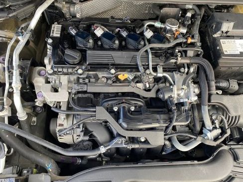 Used 2023 Toyota Corolla SE image 18