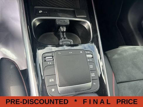 Used 2021 Mercedes-Benz GLB 250 4MATIC w/ AMG Line image 34
