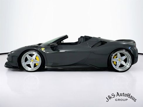 Used 2024 Ferrari SF90 Spider AWD/4WD image 4