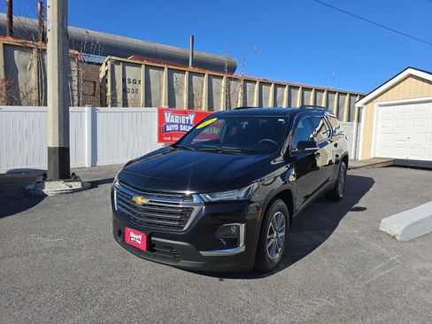 Used 2023 Chevrolet Traverse LT image 11