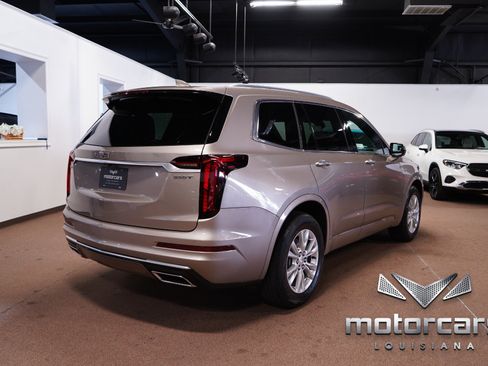 Used 2022 Cadillac XT6 Luxury FWD image 7
