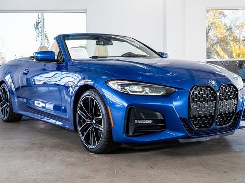 Used 2022 BMW 430i xDrive Convertible w/ M Sport Package image 4