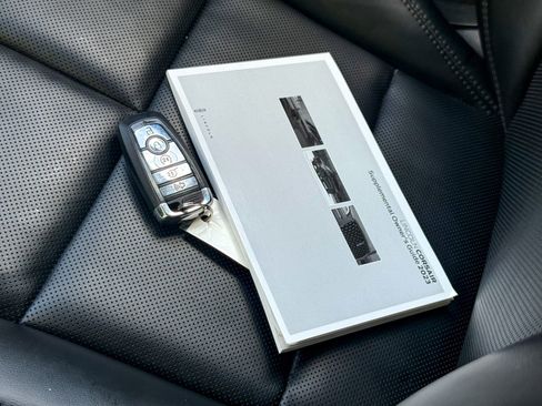 Used 2023 Lincoln Corsair AWD w/ Equipment Group 101A image 34