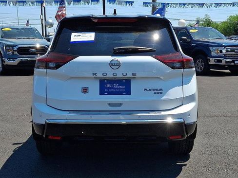 Used 2024 Nissan Rogue Platinum w/ Platinum Premium Package AWD/4WD image 5