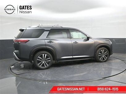 New 2025 Nissan Pathfinder Platinum