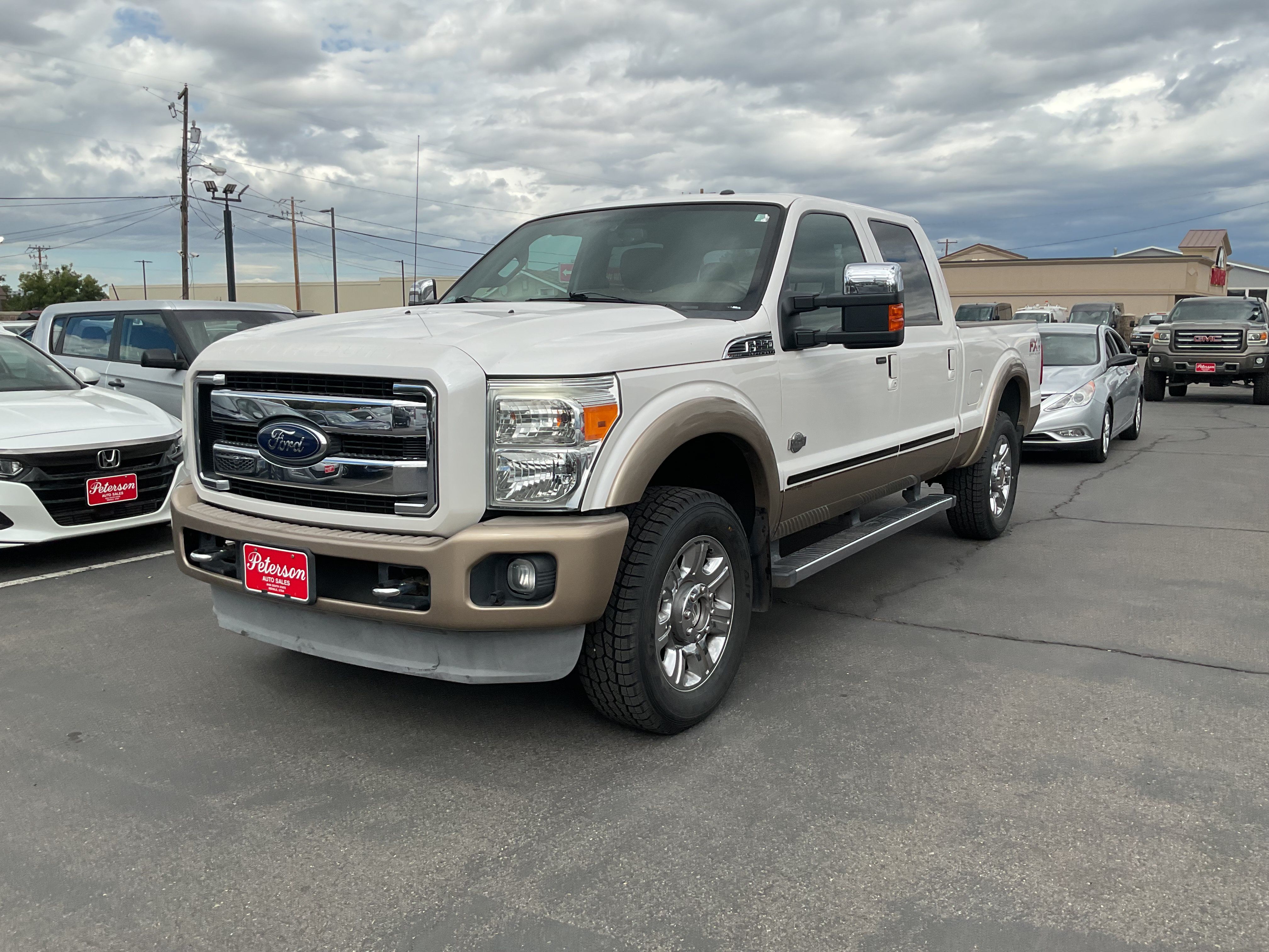 Used 2013 Ford F250 King Ranch w/ King Ranch w/Chrome Pkg AWD/4WD image 2