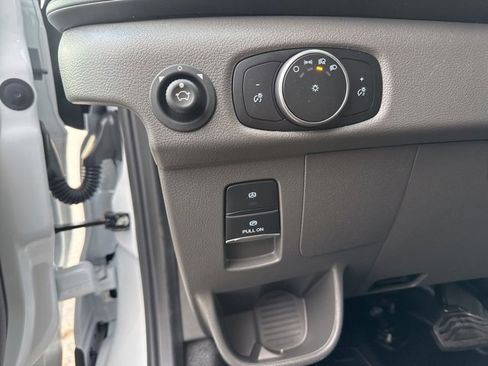 New 2026 Ford Transit 250 148 Medium Roof image 21