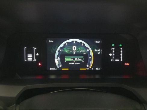 Used 2025 Toyota 4Runner SR5 AWD/4WD image 16