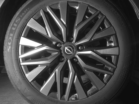 Used 2025 Nissan Altima 2.5 SV image 15