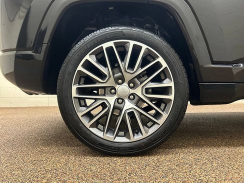 Used 2022 Jeep Compass Limited w/ Elite Group AWD/4WD image 25