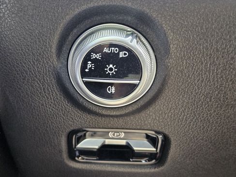 Certified 2023 Mercedes-Benz C 43 AMG 4MATIC Sedan image 12