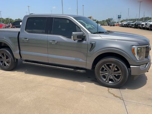 Used 2021 Ford F150 Lariat w/ Equipment Group 502A High AWD/4WD image 2