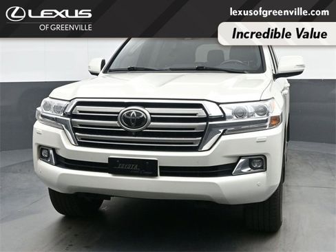 Used 2018 Toyota Land Cruiser w/ Carpet Mat Package image 3