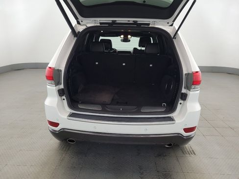 Used 2018 Jeep Grand Cherokee Limited AWD/4WD image 29