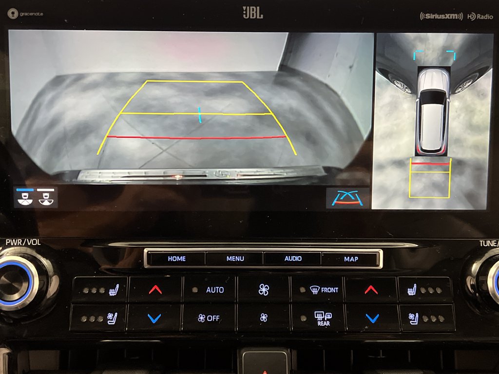Used 2020 Toyota Highlander Platinum FWD image 72