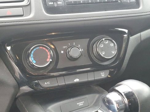 Used 2018 Honda HR-V LX image 20