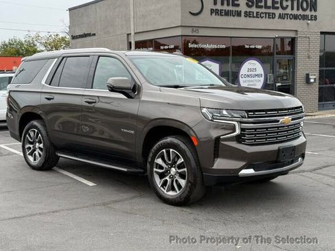 Used 2021 Chevrolet Tahoe LT w/ Signature Plus Package w/ LT Signature Package image 2