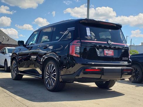 New 2025 Nissan Armada Platinum Reserve image 4