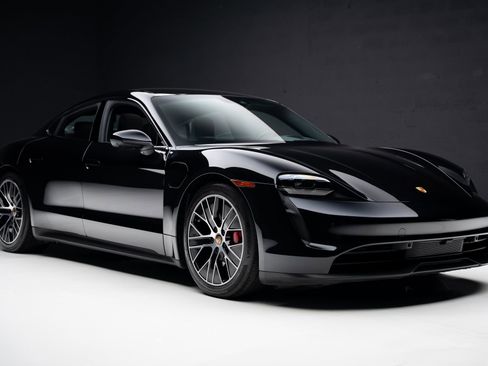 Used 2022 Porsche Taycan 4S image 82