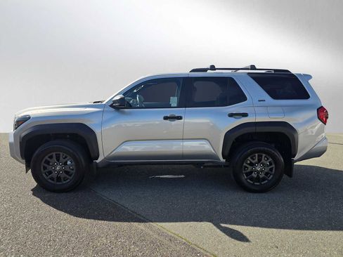 Used 2025 Toyota 4Runner SR5 image 6