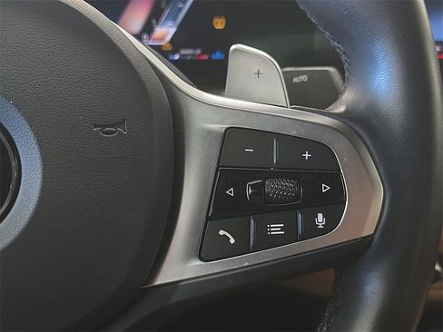 Used 2024 BMW 330i Sedan w/ M Sport Package image 18