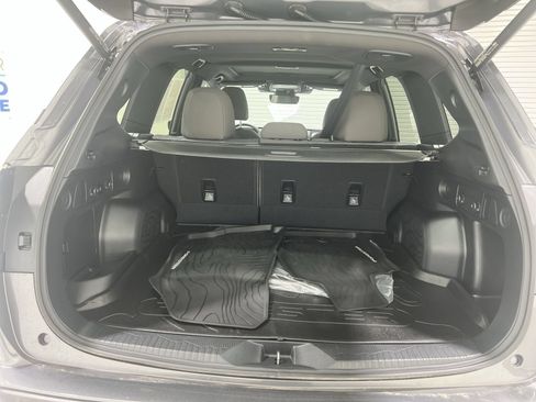 Certified 2025 Subaru Forester Premium AWD/4WD image 15