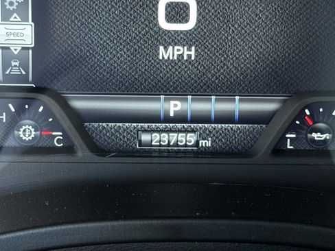 Used 2025 RAM 1500 Laramie AWD/4WD image 26