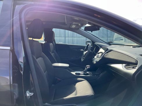 Used 2024 Chevrolet Malibu LT image 25