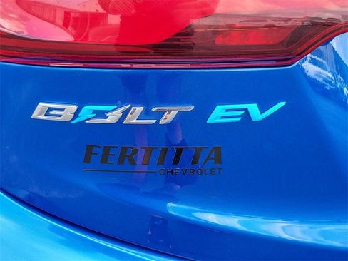 Certified 2017 Chevrolet Bolt Premier w/ Driver Confidence II Package image 32