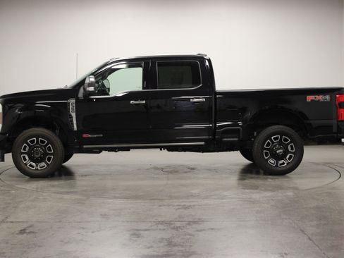 Used 2024 Ford F350 Platinum w/ FX4 Off-Road Package AWD/4WD image 5