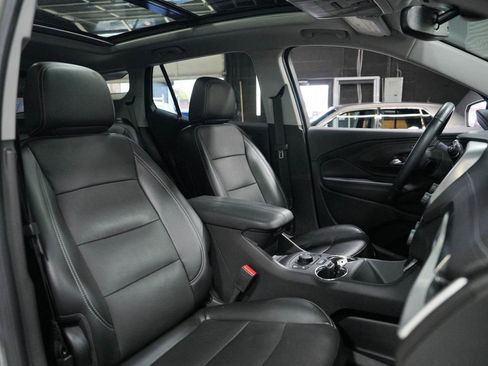 Used 2023 GMC Terrain SLT w/ Tech Package AWD/4WD image 37