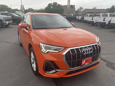 Used 2023 Audi Q3 2.0T Premium AWD/4WD image 4