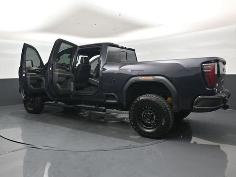 Used 2025 GMC Sierra 2500 AT4X w/ AT4X AEV Edition image 47