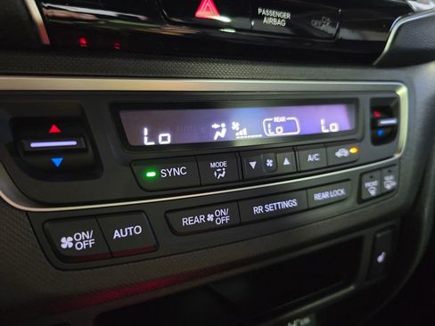 Used 2022 Honda Pilot TrailSport image 22