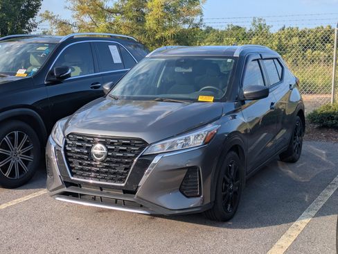 Used 2021 Nissan Kicks SV FWD image 5