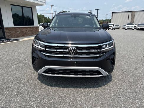 Used 2023 Volkswagen Atlas SE w/ Panoramic Sunroof Package FWD image 12