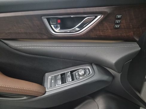 Used 2025 Subaru Ascent Touring w/ Popular Package #1 image 17