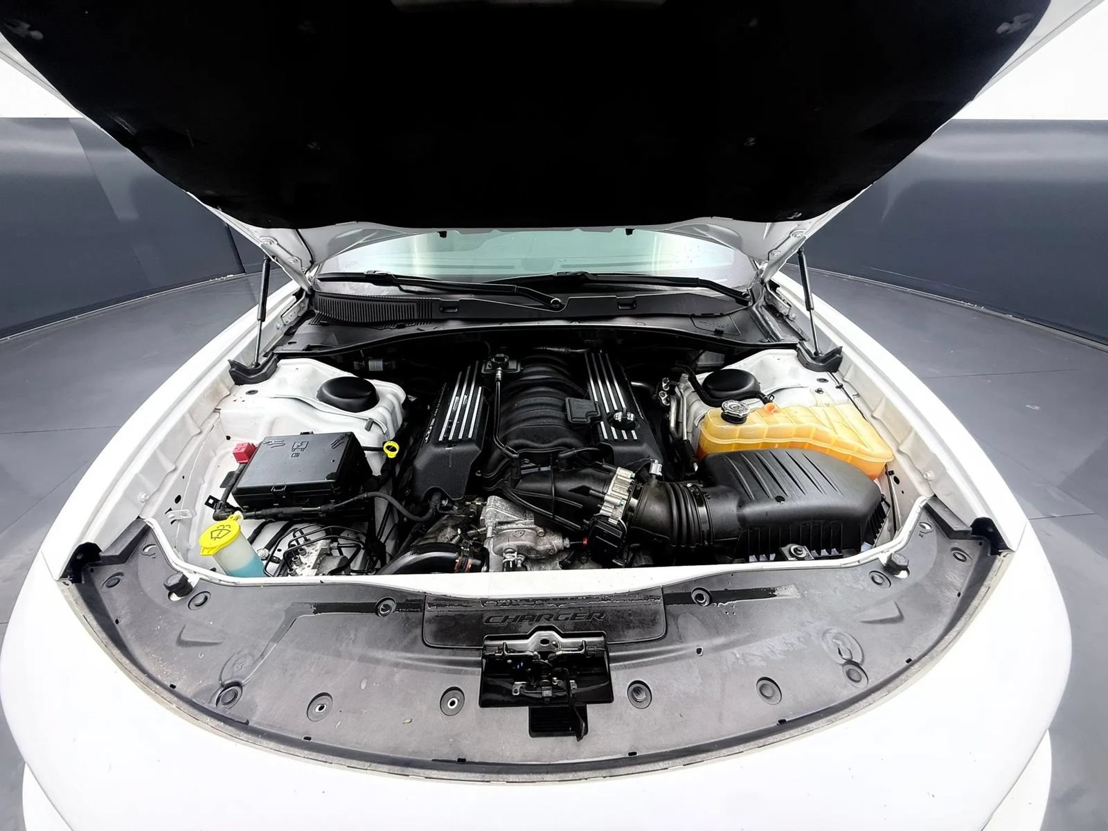 Used 2020 Dodge Charger Scat Pack RWD image 31