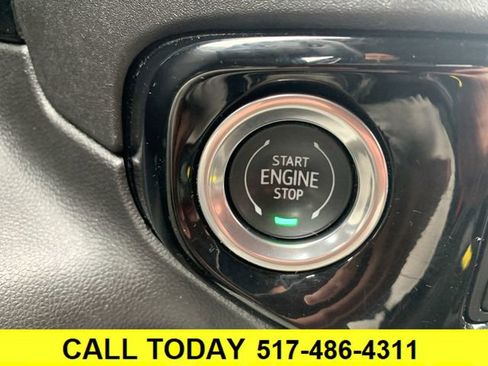 Used 2024 GMC Sierra 1500 Elevation image 16