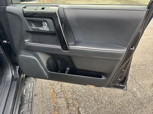 Used 2021 Toyota 4Runner TRD Off-Road Premium image 14